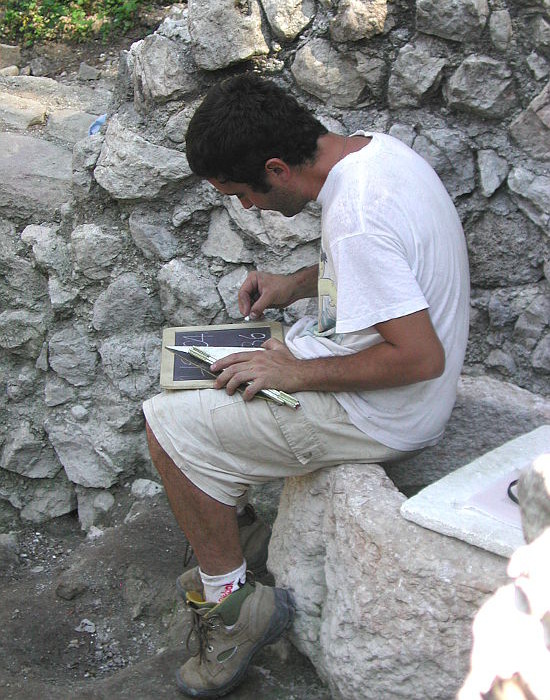 Maurizio Battisti, archeologo