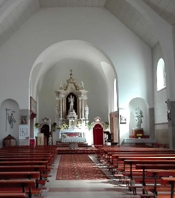 Ronzo Chienis | 2. Interno chiesa